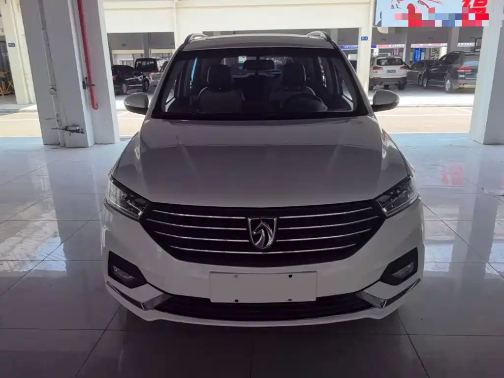 Baojun 360 1.5 L Auto Luxury CN-V
