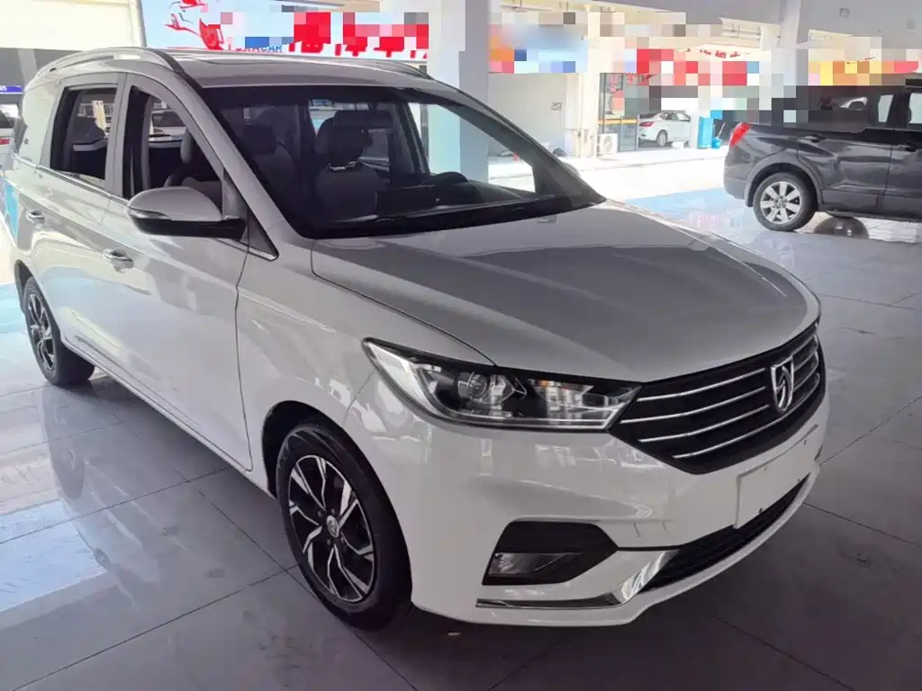 Baojun 360 1.5 L Auto Luxury CN-V