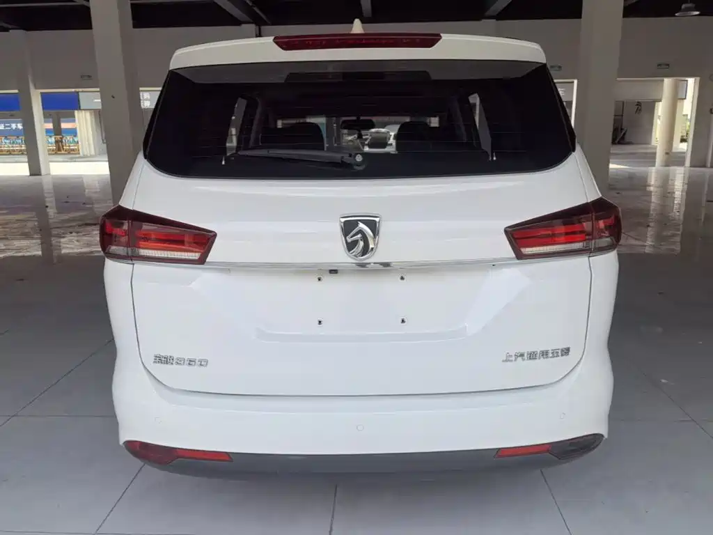 Baojun 360 1.5 L Auto Luxury CN-V