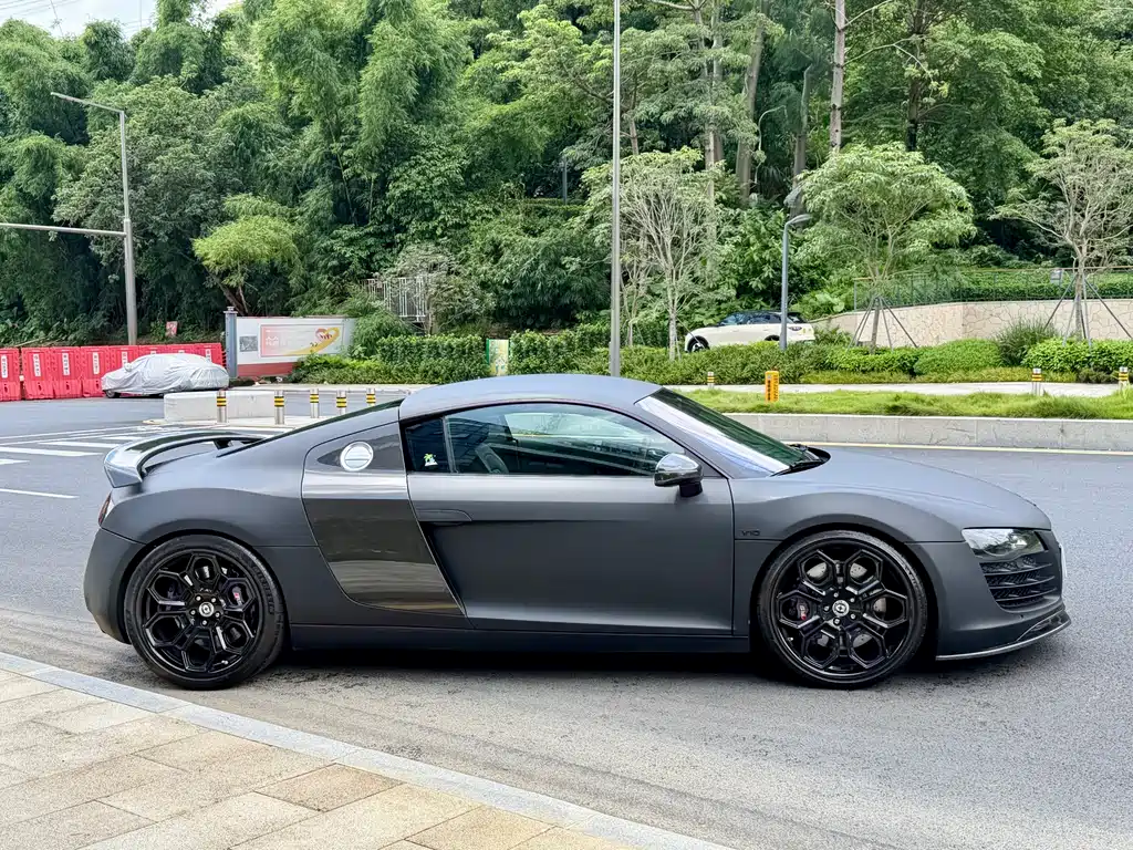 Audi R8 4.2 FSI quattro