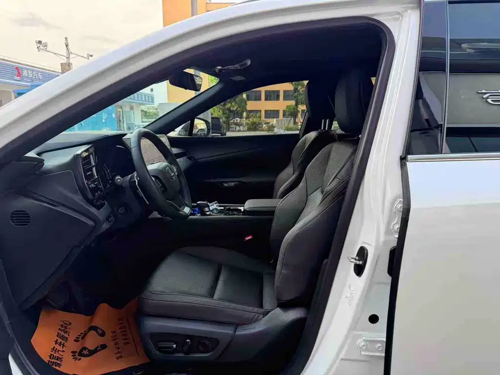 Lexus RX 350 h 4 WD Pure Enjoyment