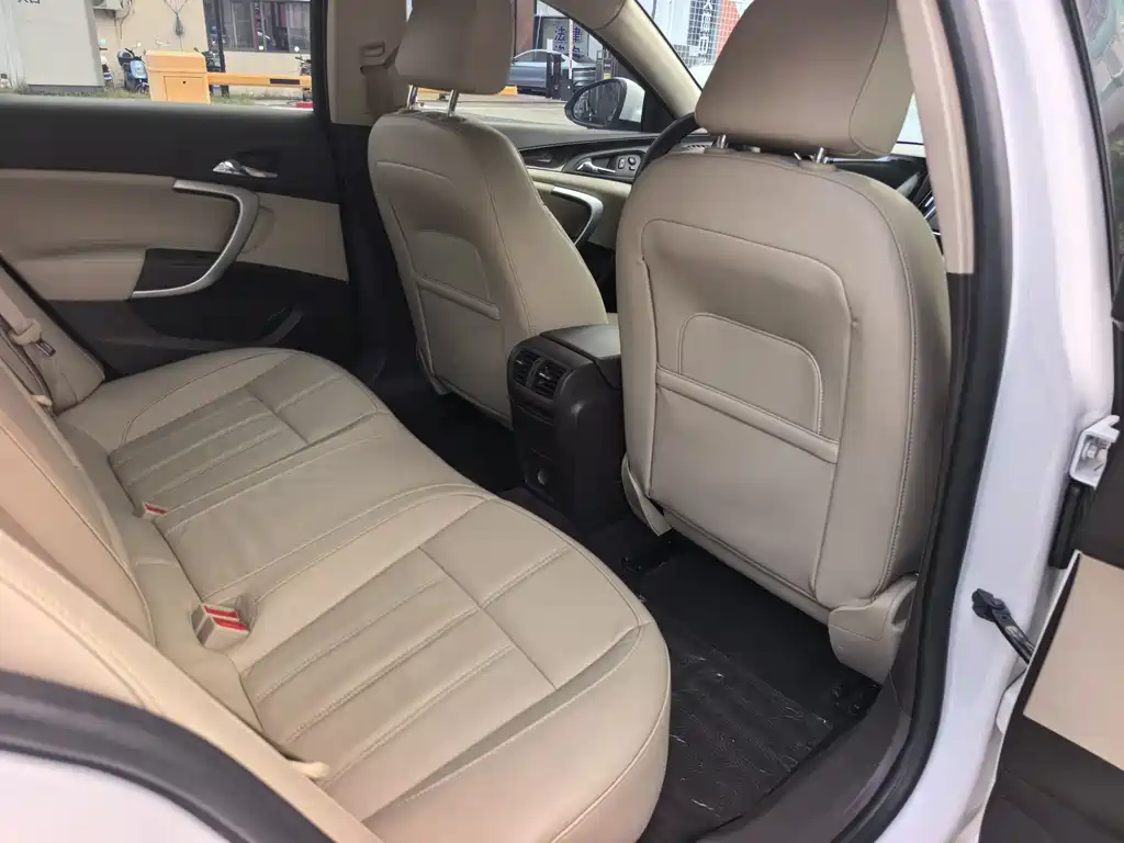 Regal 2.0 L Elite Fashion