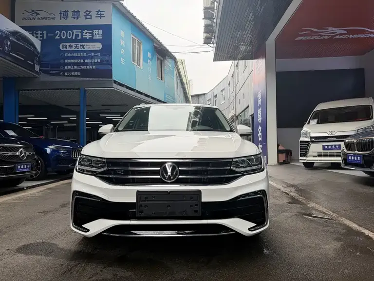 Volkswagen Tiguan L 330 TSI Auto 2 WD R-Line Premium