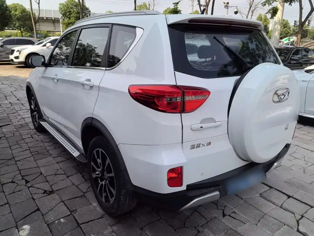 Cowin X3 凯翼X3 2016款 1.6 L CVT发烧友版