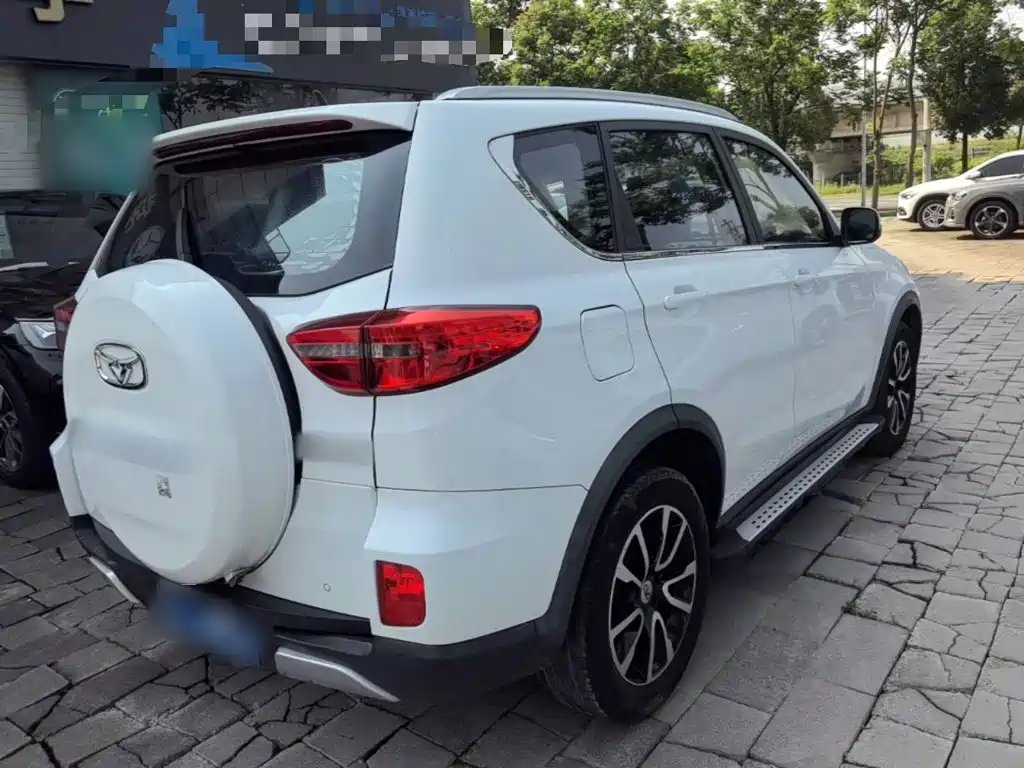 Cowin X3 凯翼X3 2016款 1.6 L CVT发烧友版