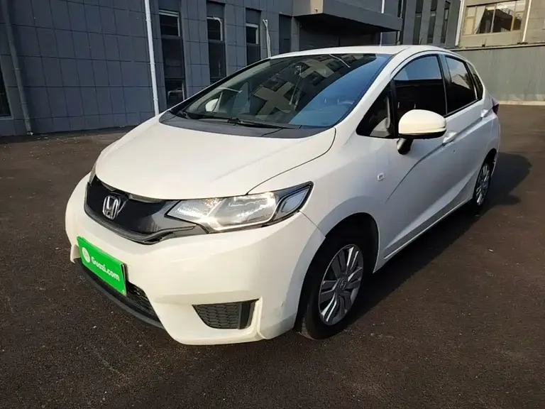 Honda Fit 1.5 L LXS CVT Comfort Sunroof