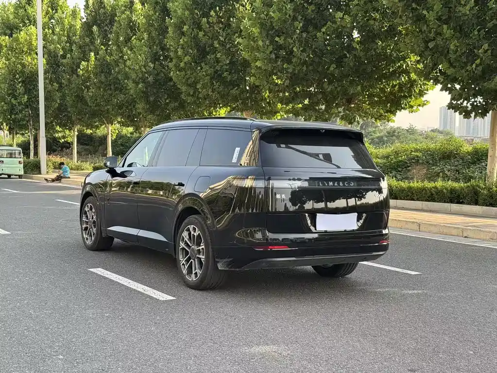 Lynk & Co 900 领克900 2025款 2.0 T Ultra 6座