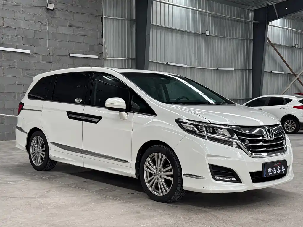 Elysion 2.4 L Style