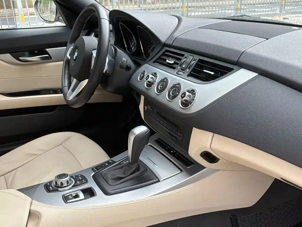 BMW Z4 宝马Z4 2010款 sDrive30 i领先型