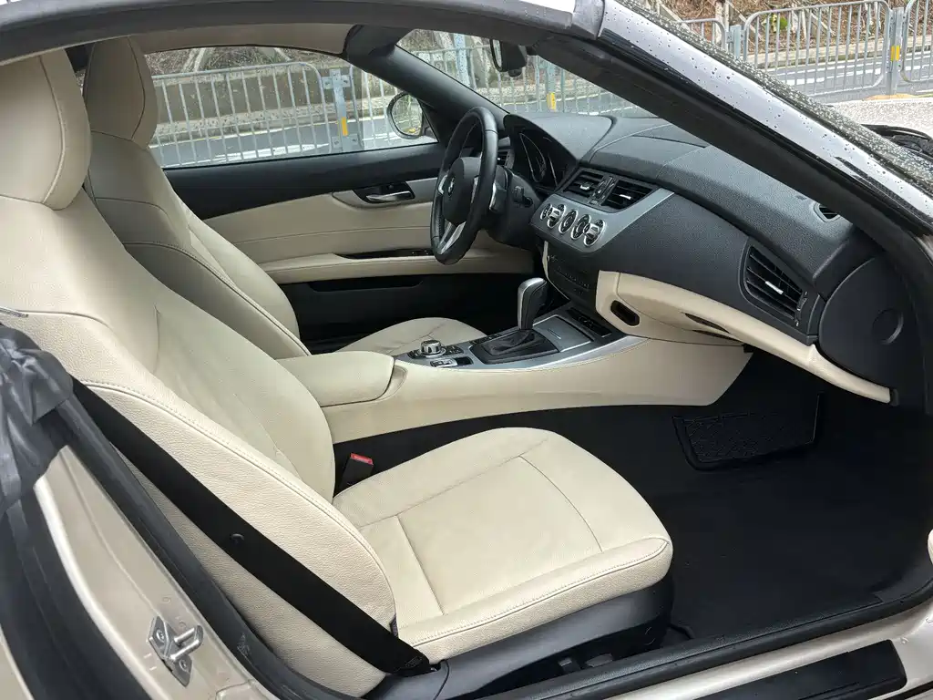 BMW Z4 宝马Z4 2010款 sDrive30 i领先型