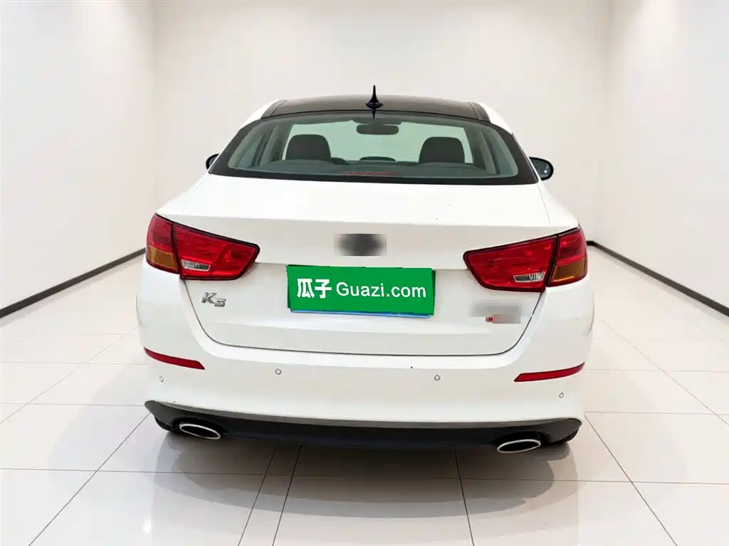 Kia K5 2.0 L Auto Luxury