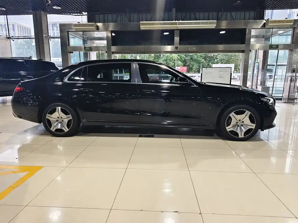Maybach S-Class S 480 4 MATIC