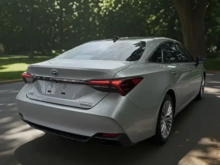 Toyota Avalon 亚洲龙 2019款 双擎 2.5 L Limited旗舰版 国VI