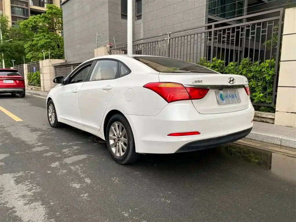Mistra 1.8 L Auto Comfort GL