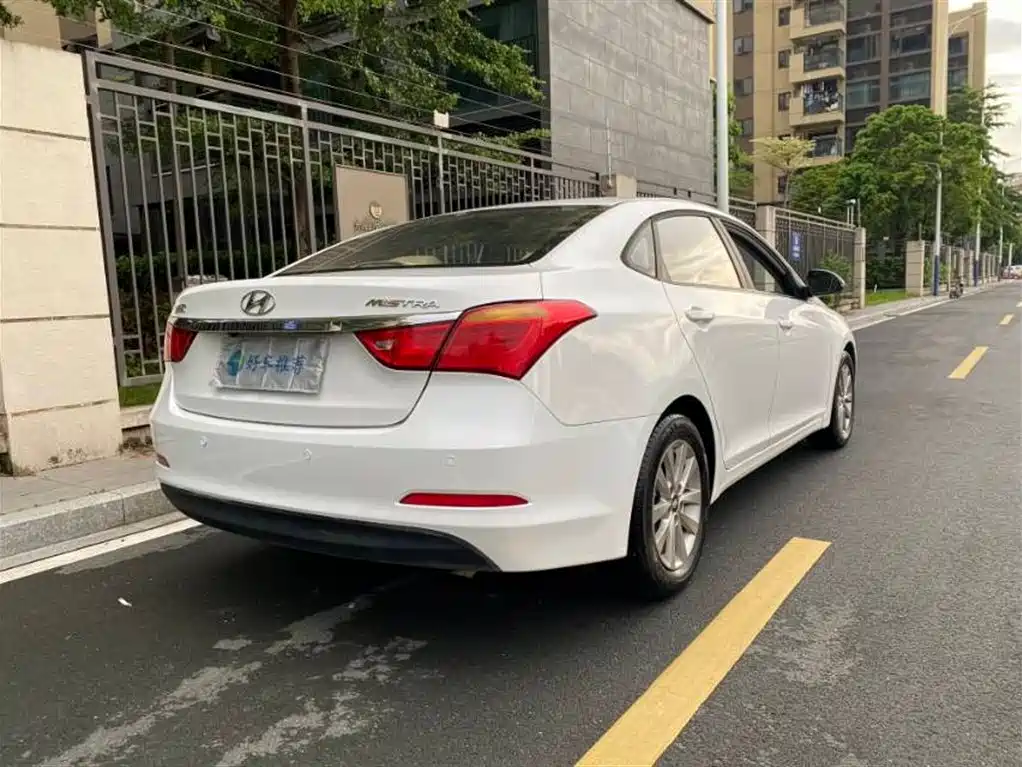 Mistra 1.8 L Auto Comfort GL