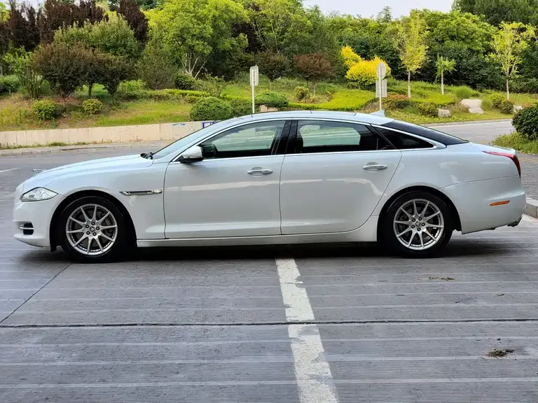 Jaguar XJ XJL 3.0 SC Cambridge Limited