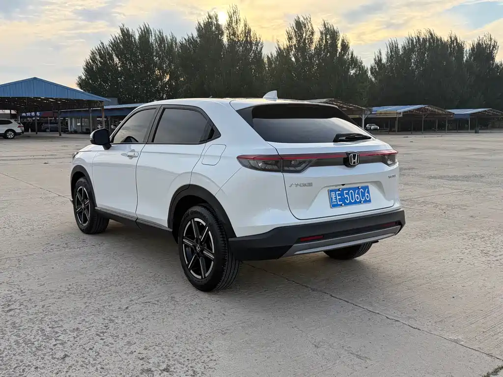 Vezel 1.5 L CVT Tech