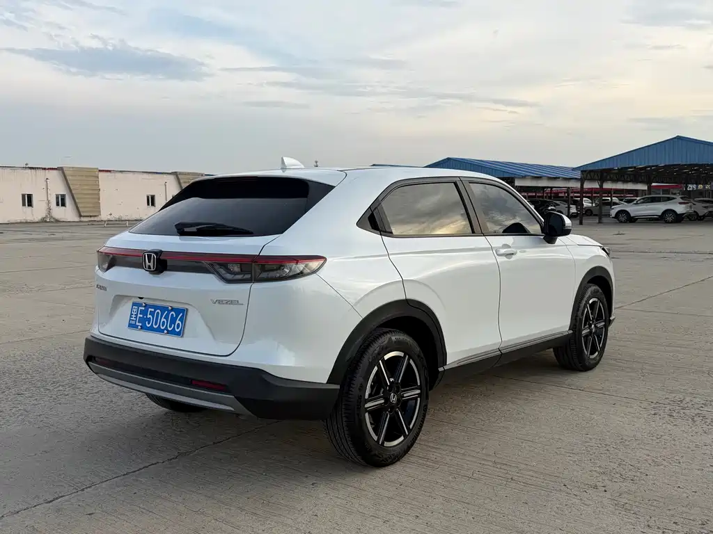 Vezel 1.5 L CVT Tech