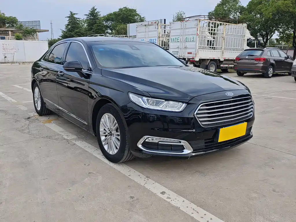 Taurus EcoBoost 245 Fashion
