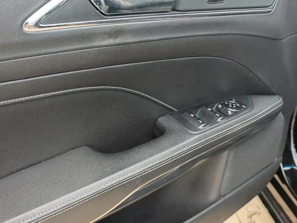 Taurus EcoBoost 245 Fashion