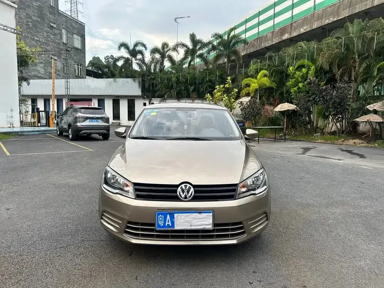 Volkswagen Jetta 1.6 L Manual Fashion