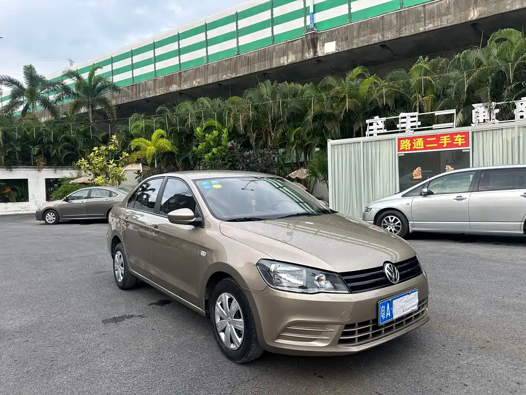 Jetta 1.6 L Manual Fashion