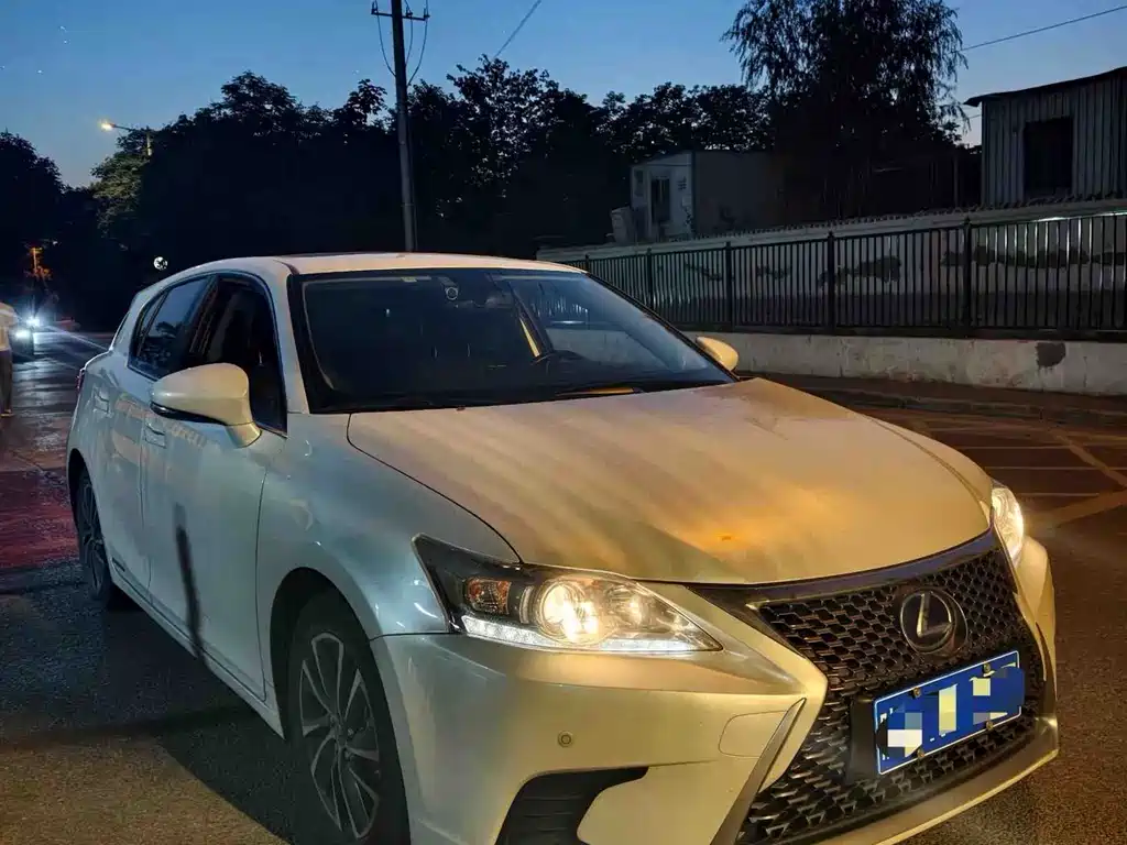 Lexus CT CT200 h Comfort Mono CN-V