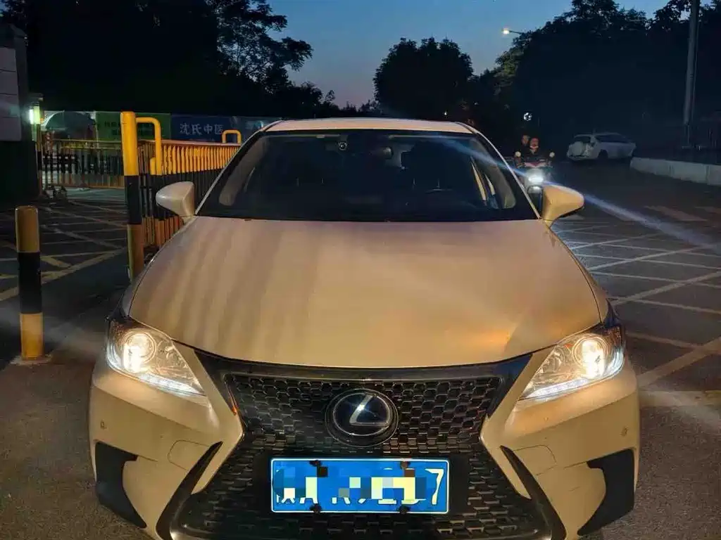 Lexus CT CT200 h Comfort Mono CN-V
