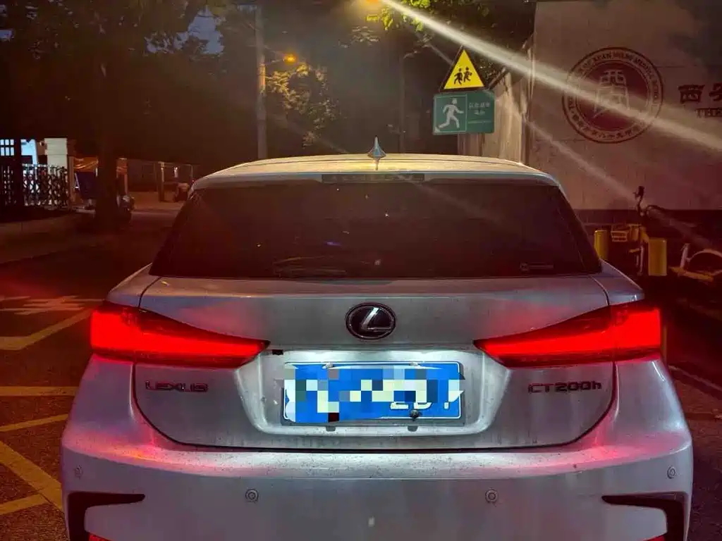 Lexus CT CT200 h Comfort Mono CN-V