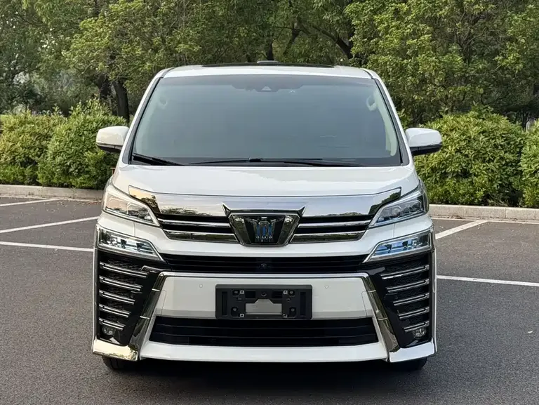 Toyota Vellfire Crown Dual Engine 2.5 L HV Supreme