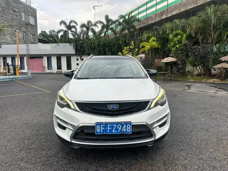 Geely Emgrand GS Grace 1.8 L Manual Leading Style