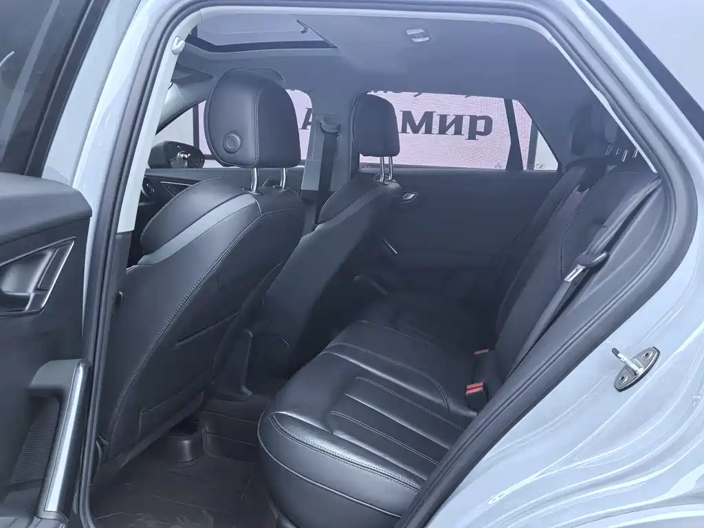 Audi Q2 L 35 TFSI Fashion Dynamic