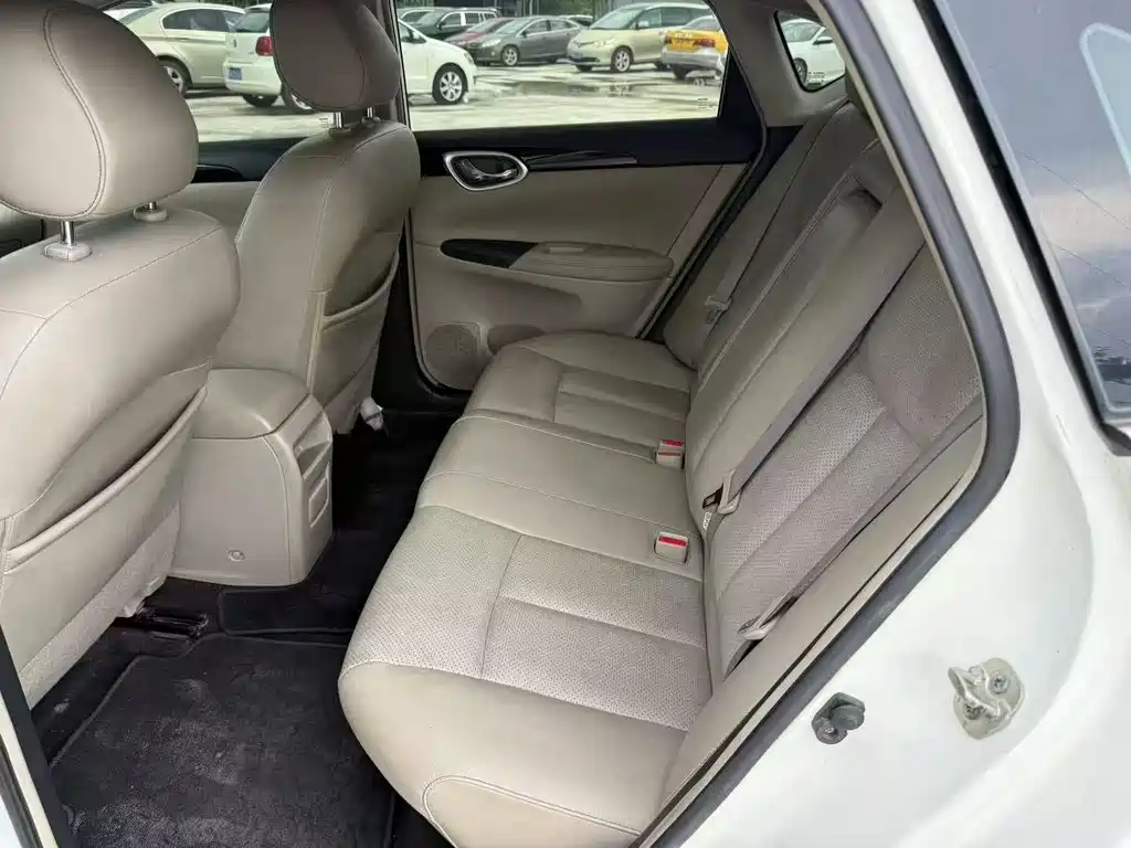Sylphy 1.6 XL CVT Luxury