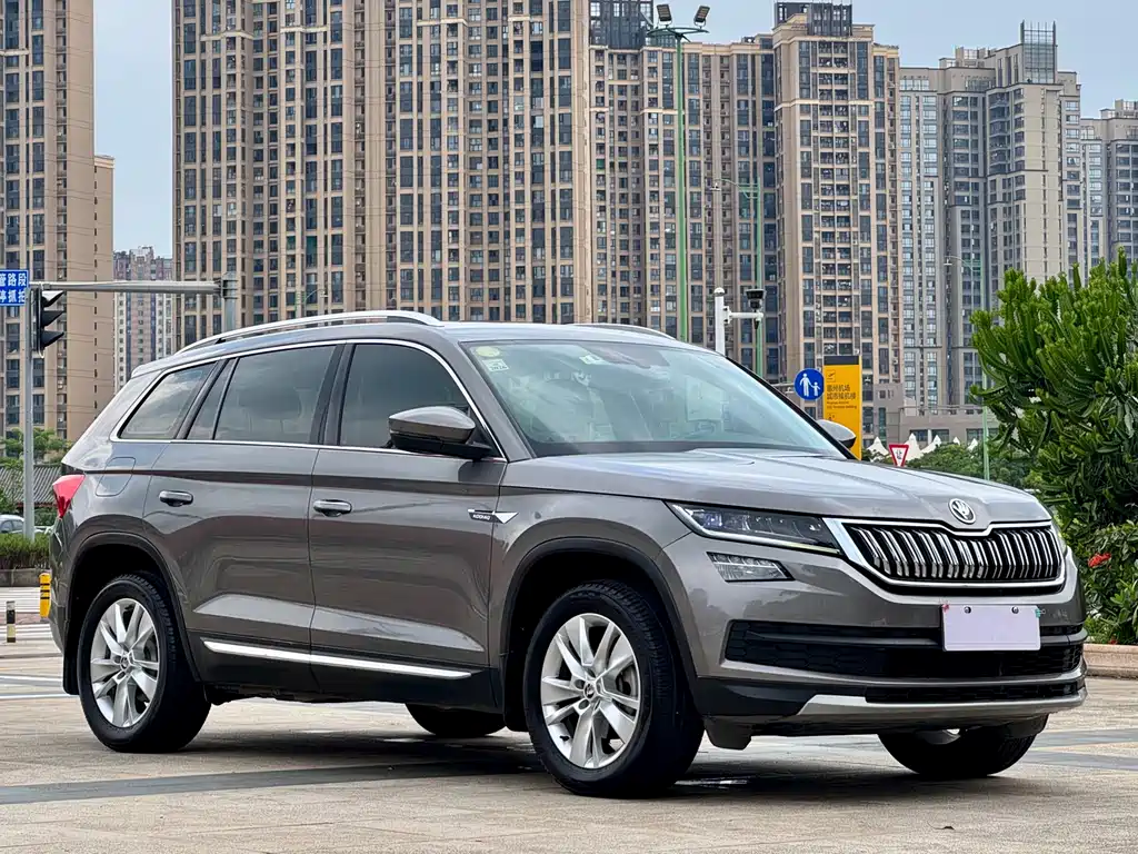 Kodiaq TSI330 7-seat 2 WD Luxury