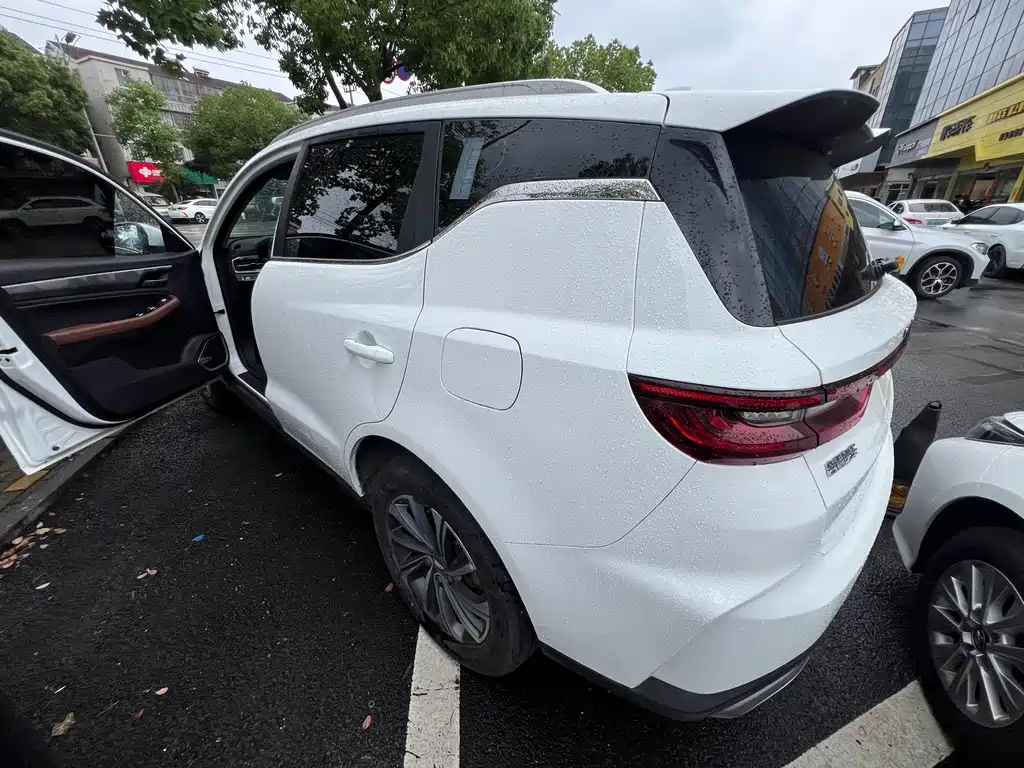 Vision X6 PRO 1.4 T Auto Distinguished