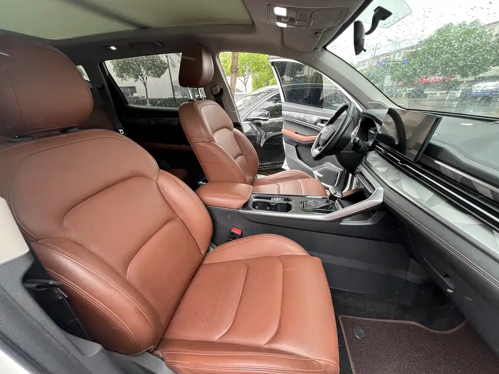 Vision X6 PRO 1.4 T Auto Distinguished