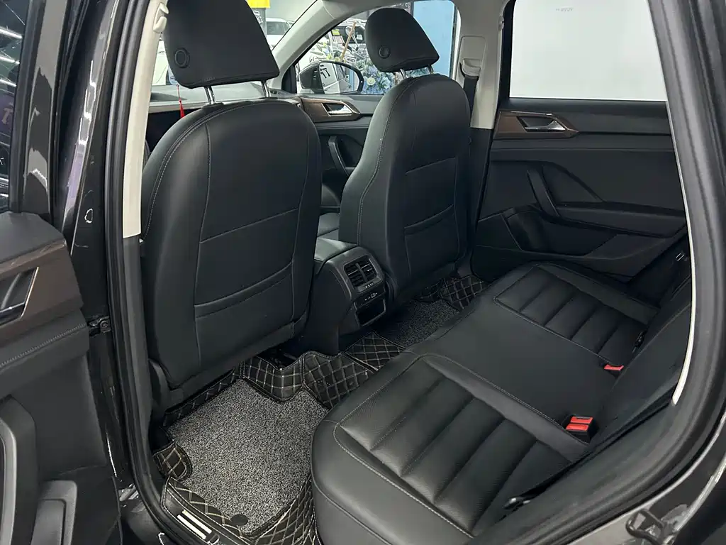 Tharu 280 TSI 2 WD Luxury