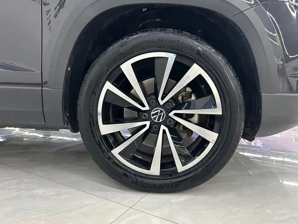 Tharu 280 TSI 2 WD Luxury
