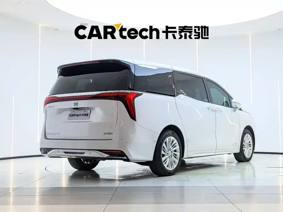 Century 2.0 T 6-seat Heritage