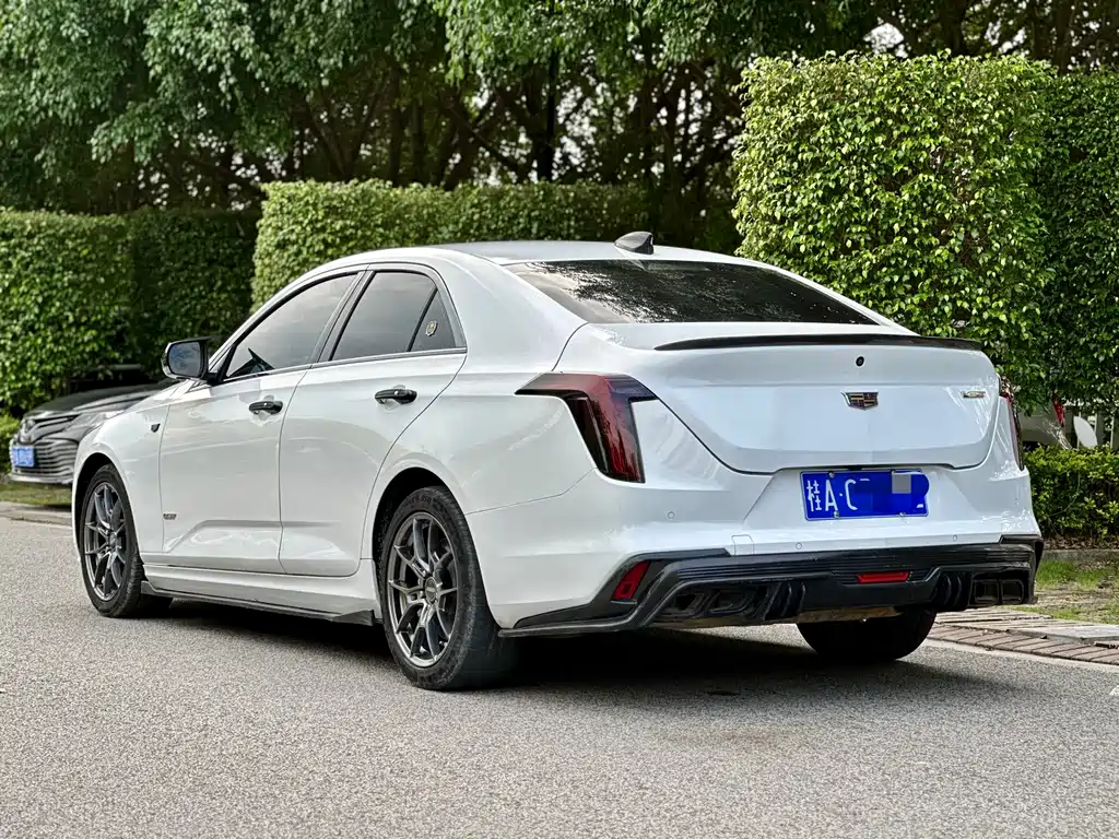 Cadillac CT4 28 T Luxury