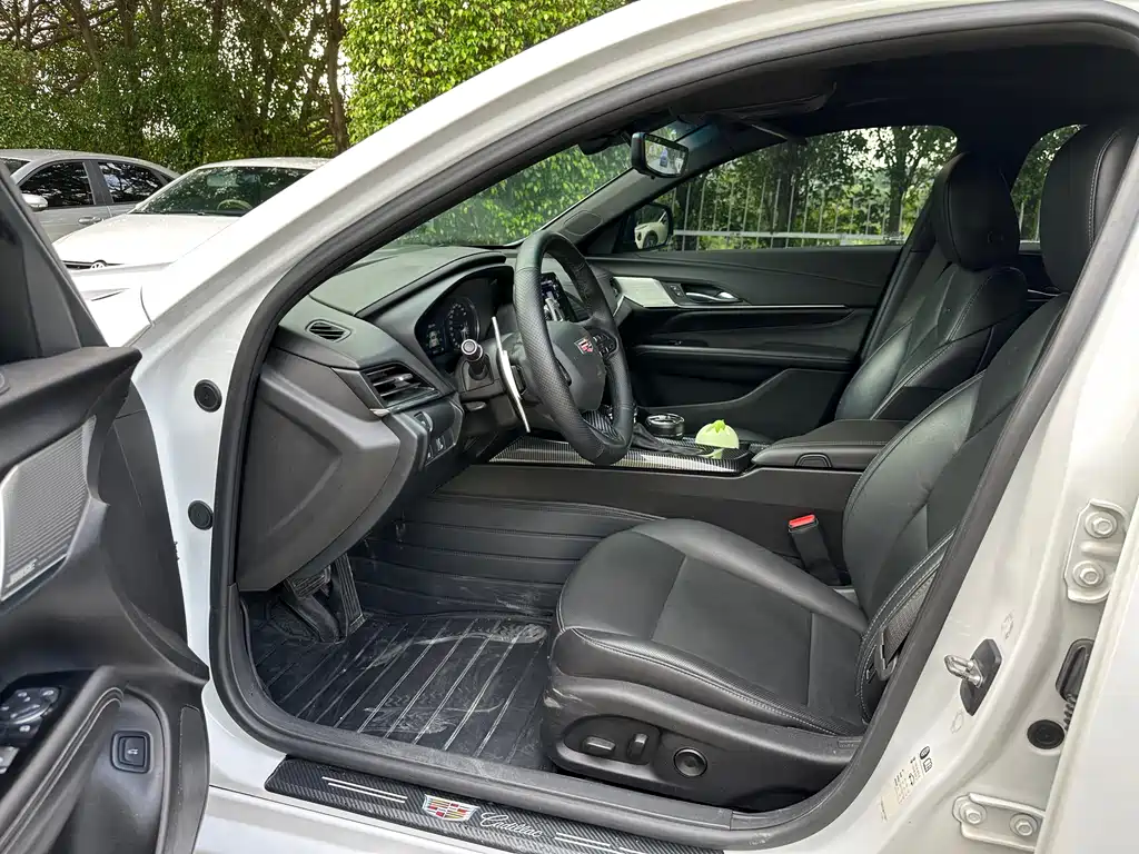 Cadillac CT4 28 T Luxury