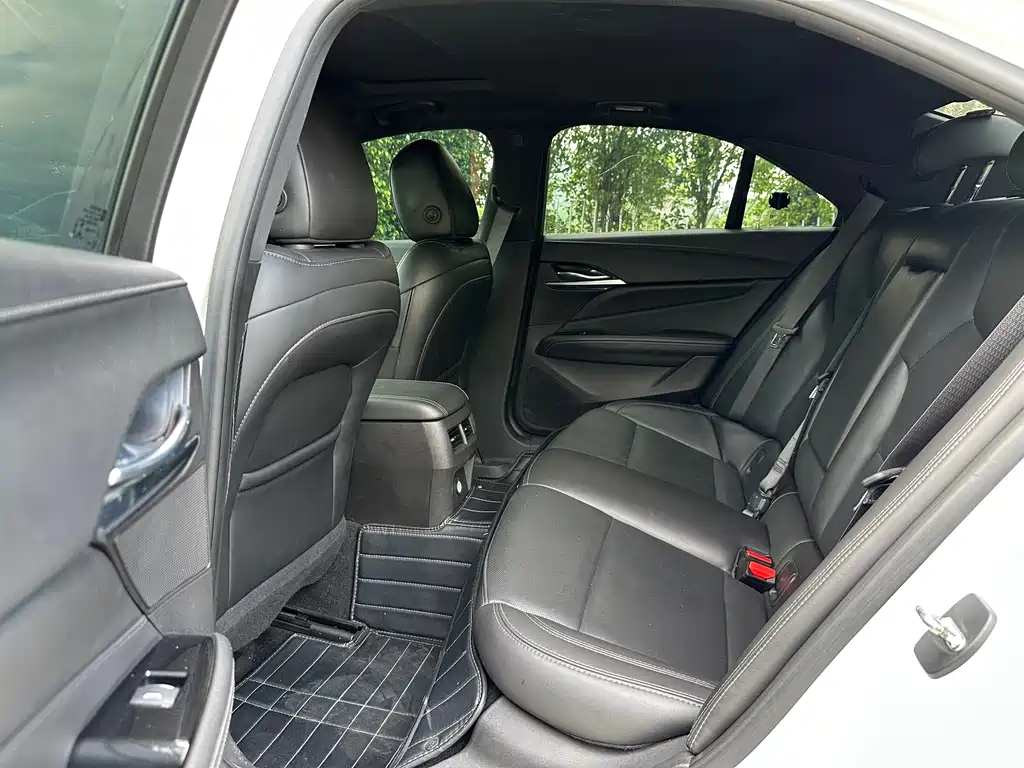 Cadillac CT4 28 T Luxury