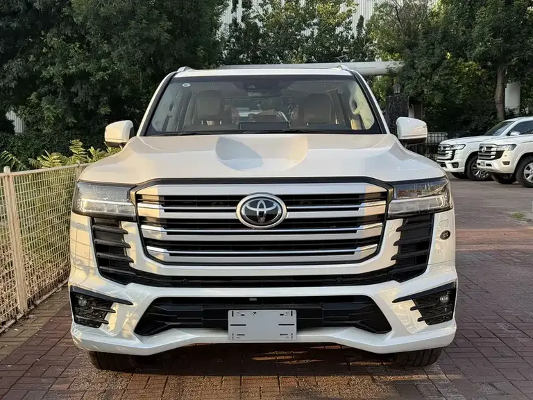 Toyota Land Cruiser (Import) 兰德酷路泽(进口) 2025款 3.3 T 柴油版