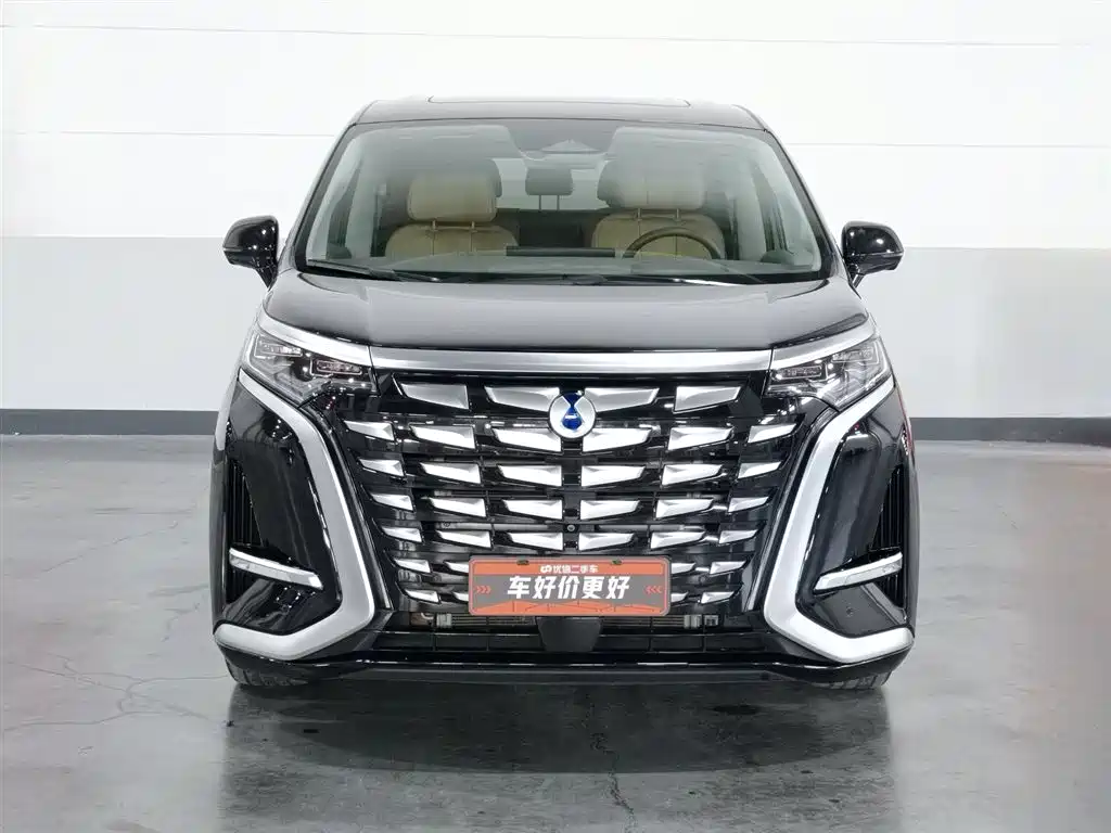 Denza D9 DM-i 970 4 WD Flagship