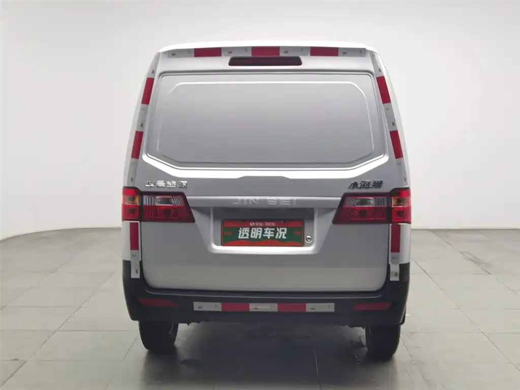 Xiaohaishi X30 1.5 L Super Enjoyment Cargo Van 2 5-seat AC SWC15 M