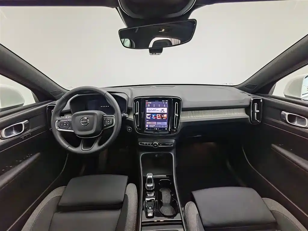Volvo XC40 B3 Smart Vision Luxury