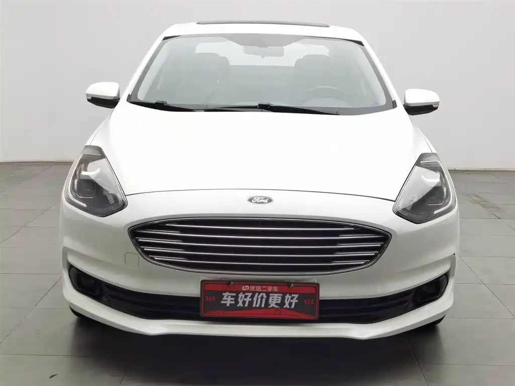 Escort Facelift 1.5 L Auto Joy CN-VI