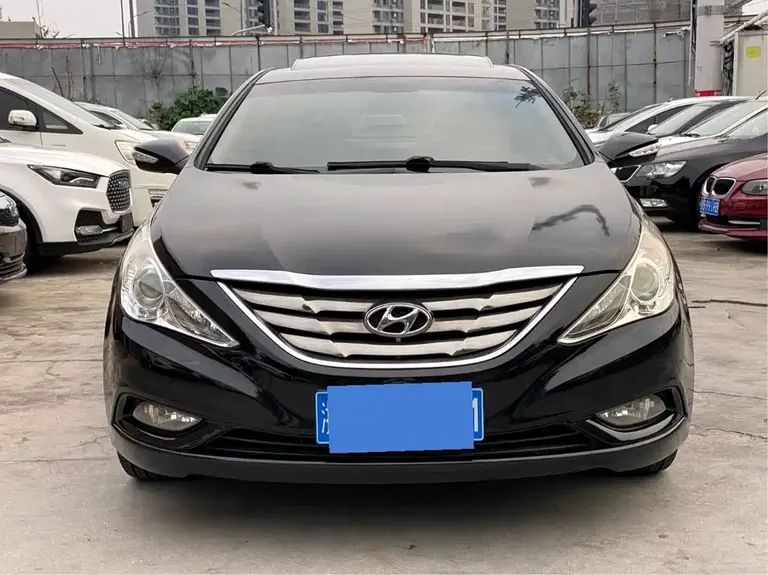 Hyundai Sonata 索纳塔 2011款 2.0 L 自动顶级版