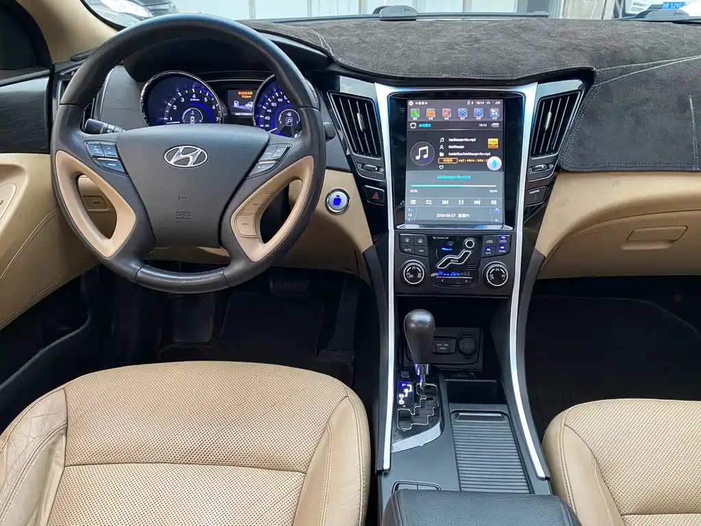 Sonata 索纳塔 2011款 2.0 L 自动顶级版