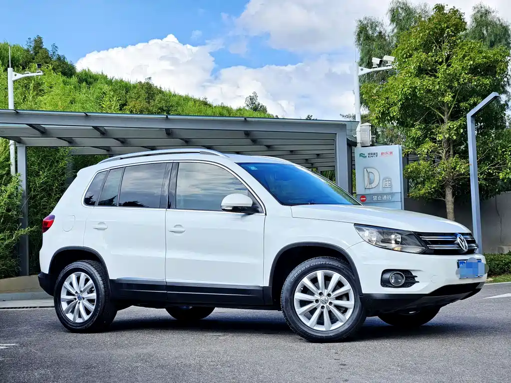 Tiguan 2.0 TSI 4 WD Standard